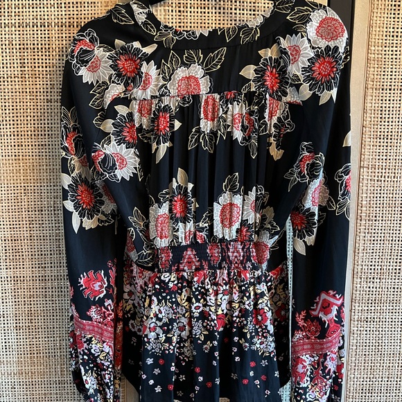 Free People tie front blouse. Size XL. - Picture 3 of 15